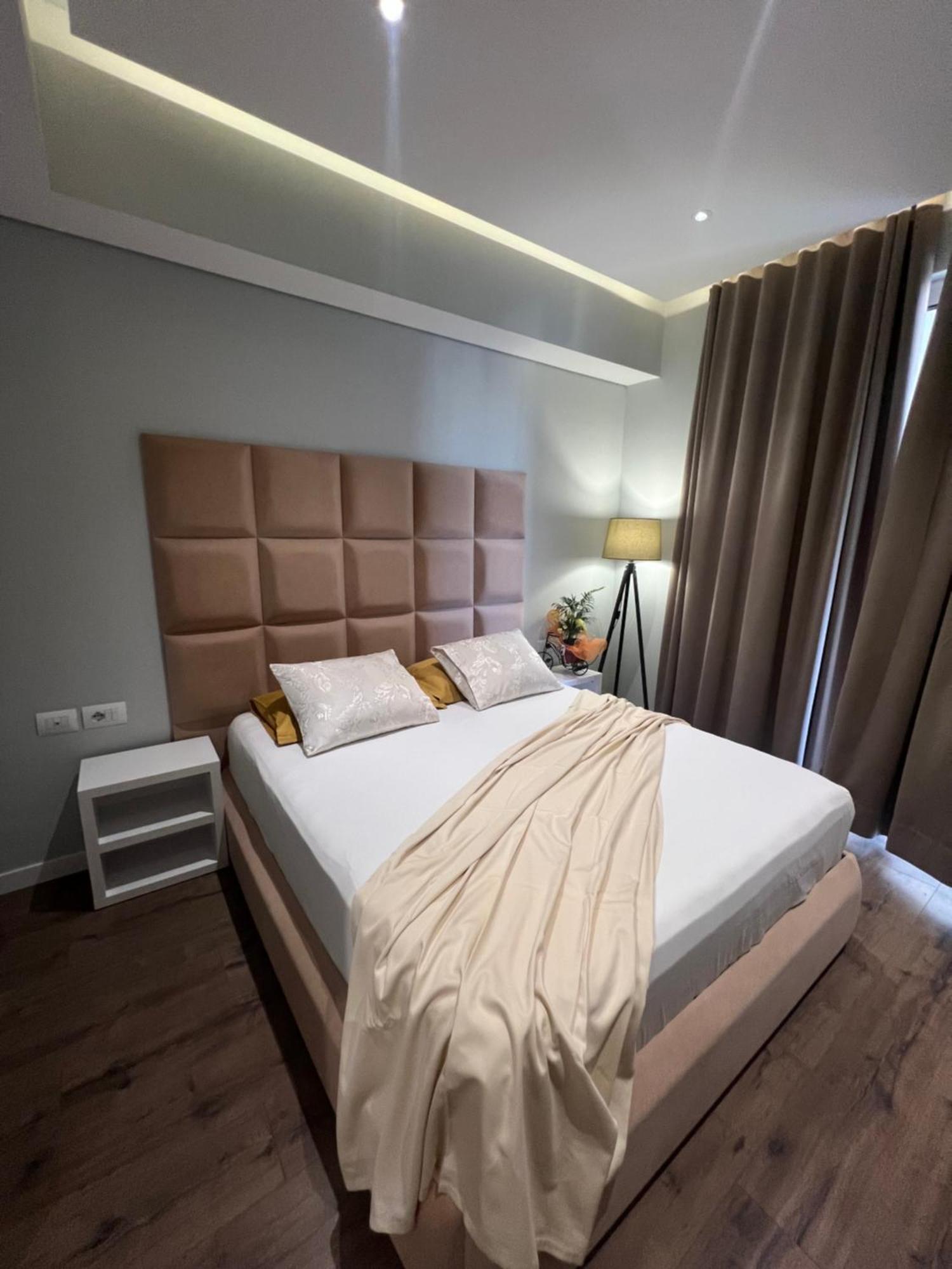 Hotel Olsi Саранда Экстерьер фото