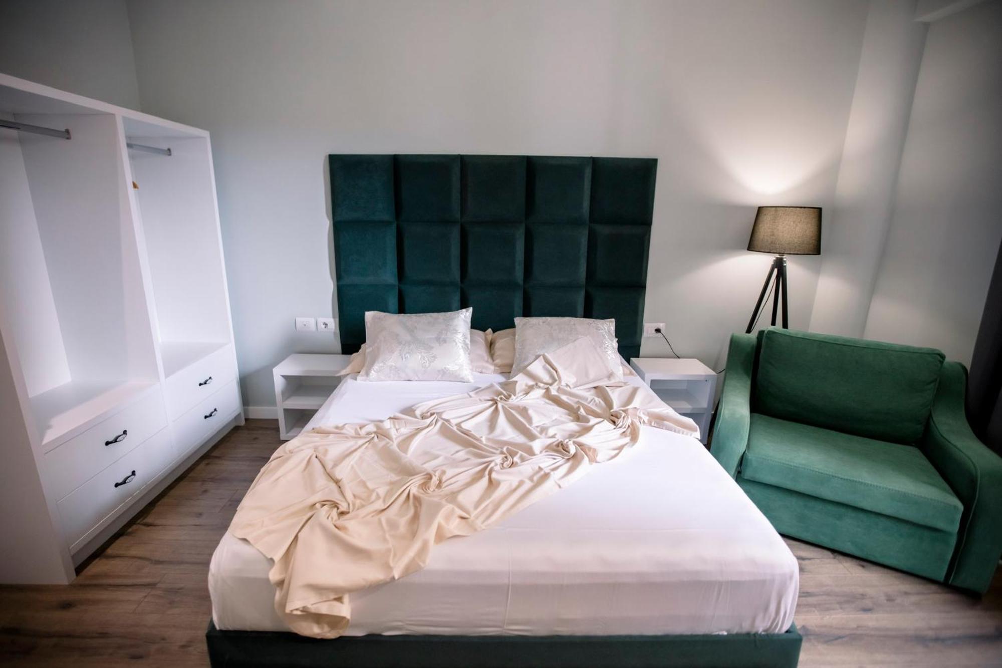 Hotel Olsi Саранда Экстерьер фото
